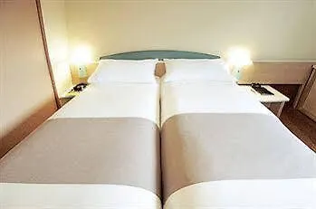 Ξενοδοχείο Ibis Paris Porte D'orleans 3*