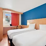 Ibis Paris Porte D'orleans Hotel Montrouge