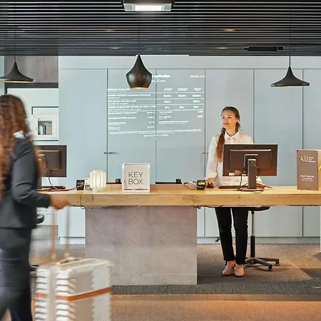 Hotel Ibis Paris Porte D'orleans Montrouge