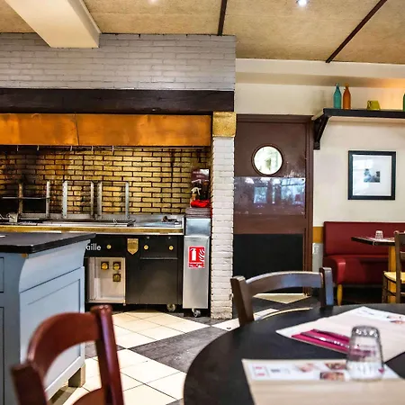 Ibis Paris Porte D'orleans 3*