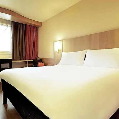 Hotel Ibis Paris Porte D'orleans Montrouge