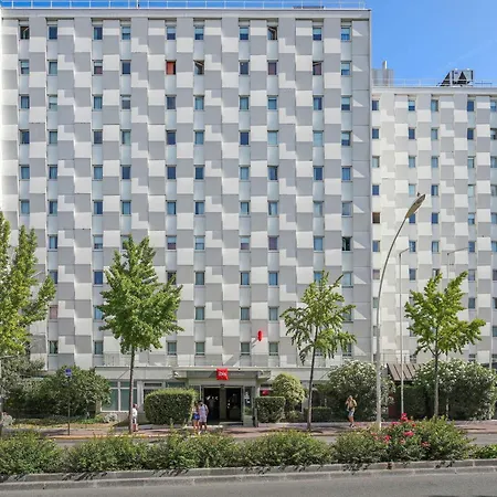 Ibis Paris Porte D'orleans Hotel Montrouge