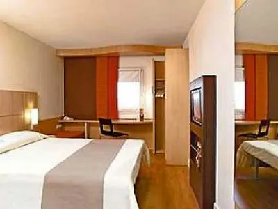 Ibis Paris Porte D'orleans