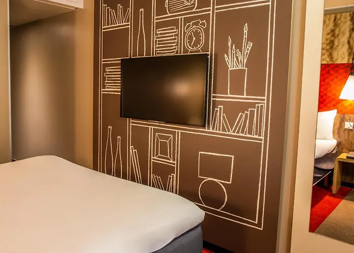 Otel Ibis Paris Porte D'orleans 3*