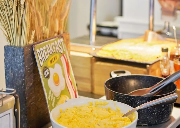 Ibis Paris Porte D'orleans Otel Montrouge